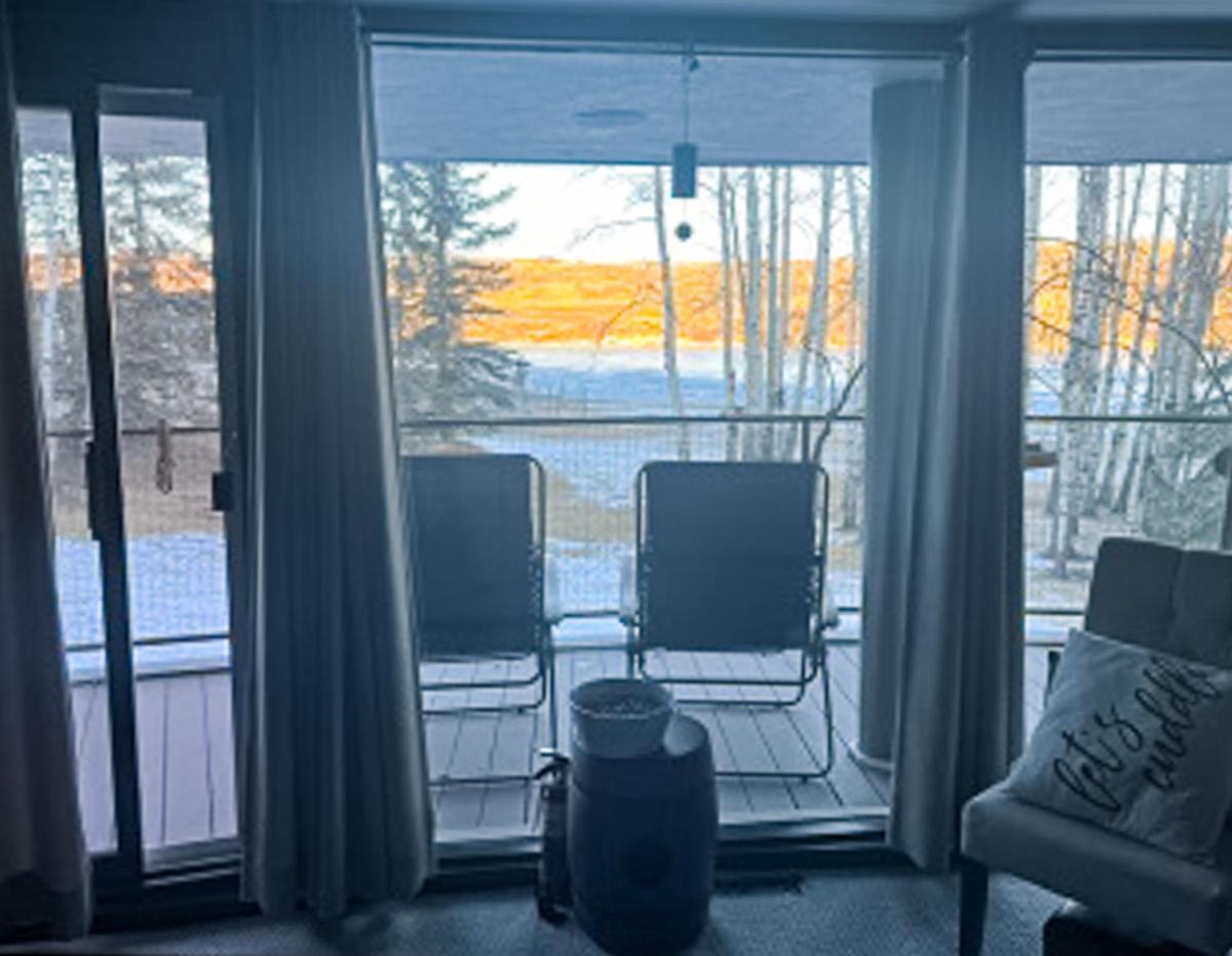 Bed and Breakfast Roundhouse Grotto YYC Exterior foto