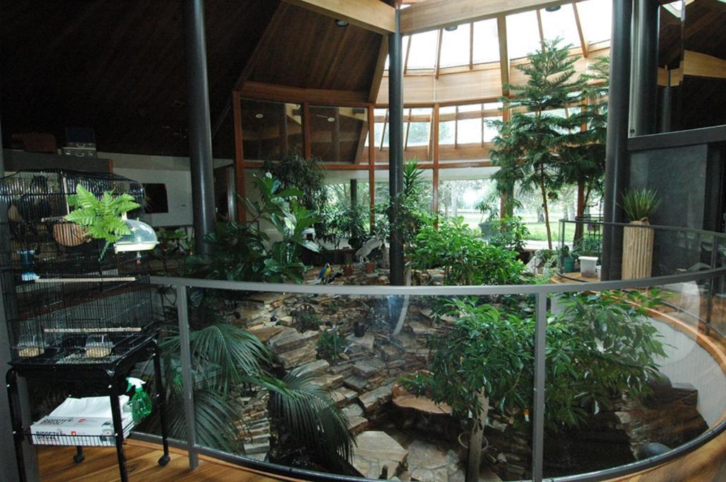 Bed and Breakfast Roundhouse Grotto YYC Exterior foto