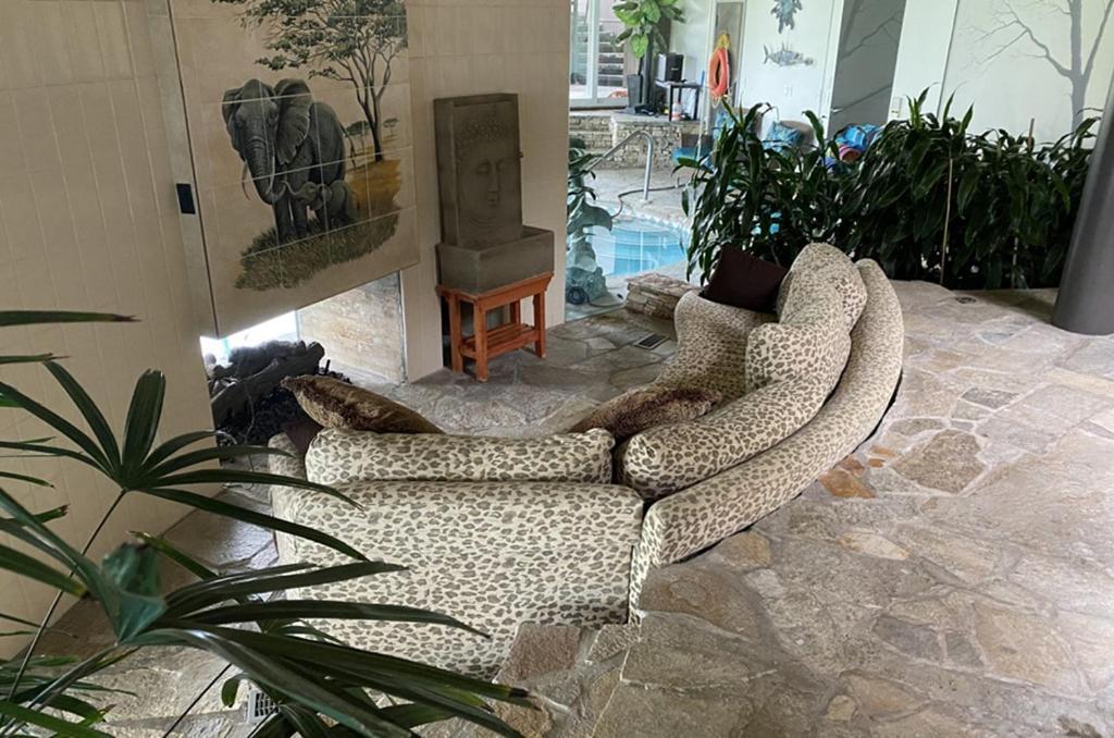 Bed and Breakfast Roundhouse Grotto YYC Exterior foto